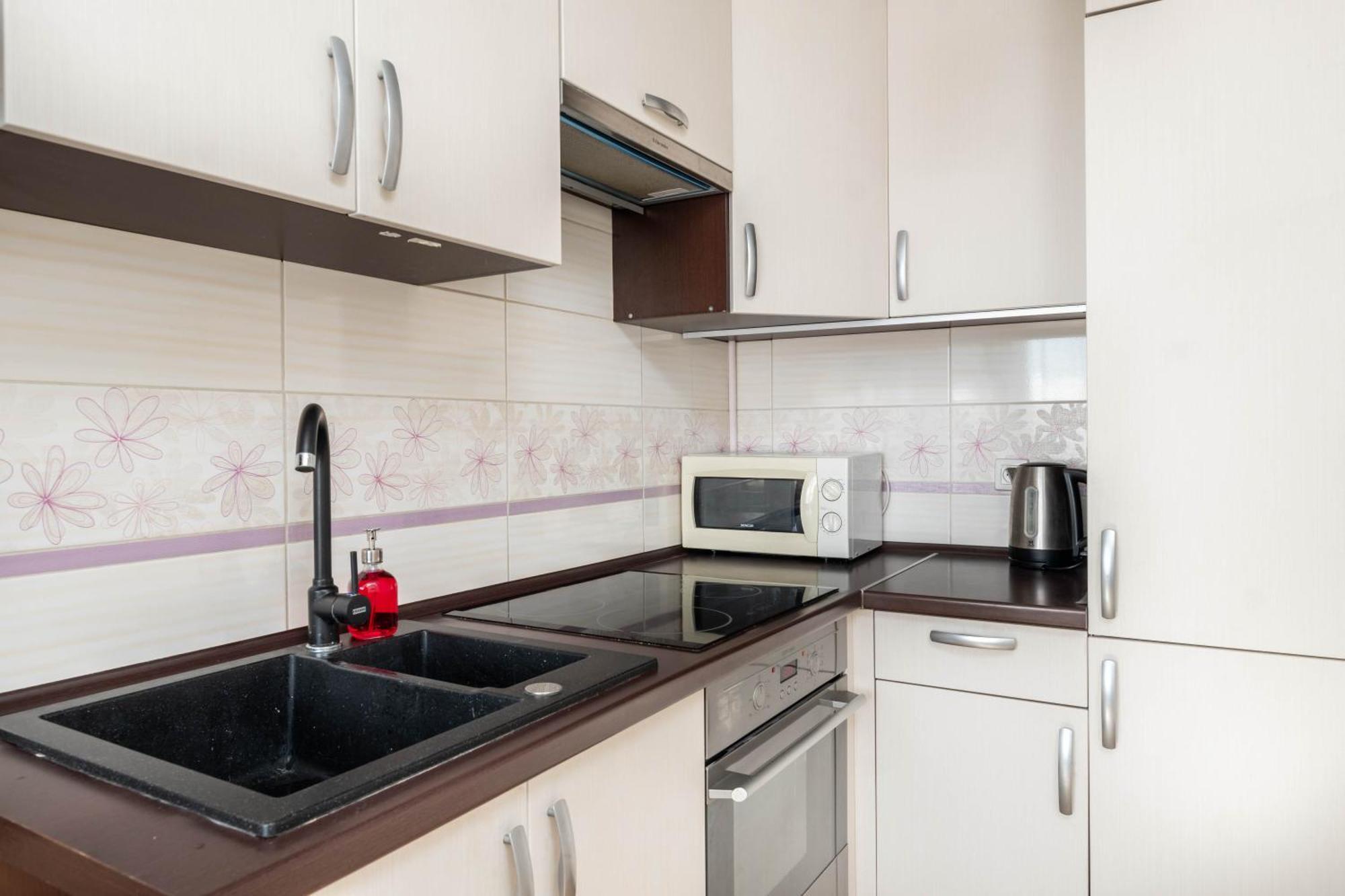 Jonagold Apartment Metro Raclawicka وارسو المظهر الخارجي الصورة